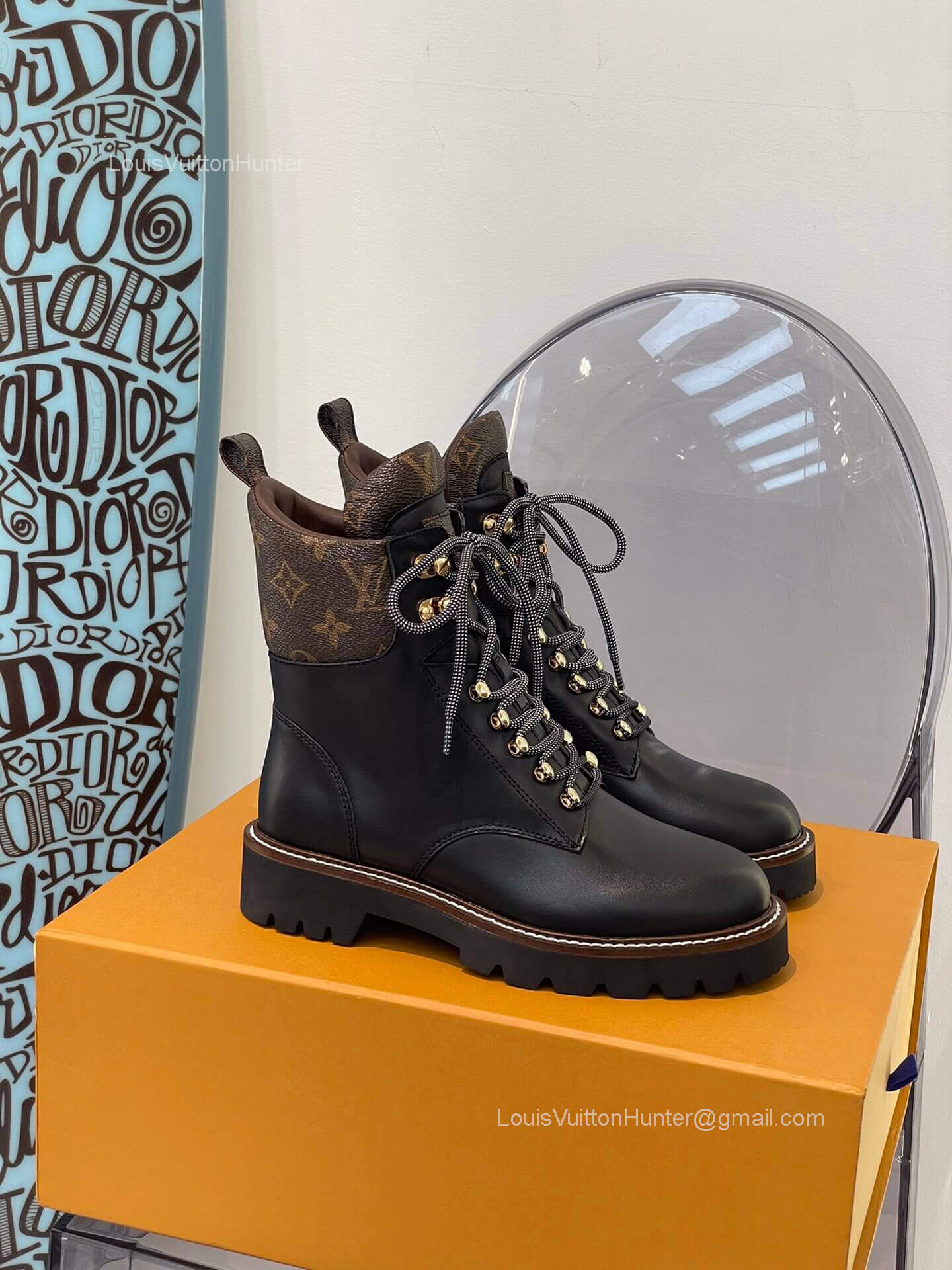 Louis Vuitton Territory Flat Ranger Ankle Boots in Black Calf Leather and Monogram Canvas 2281636