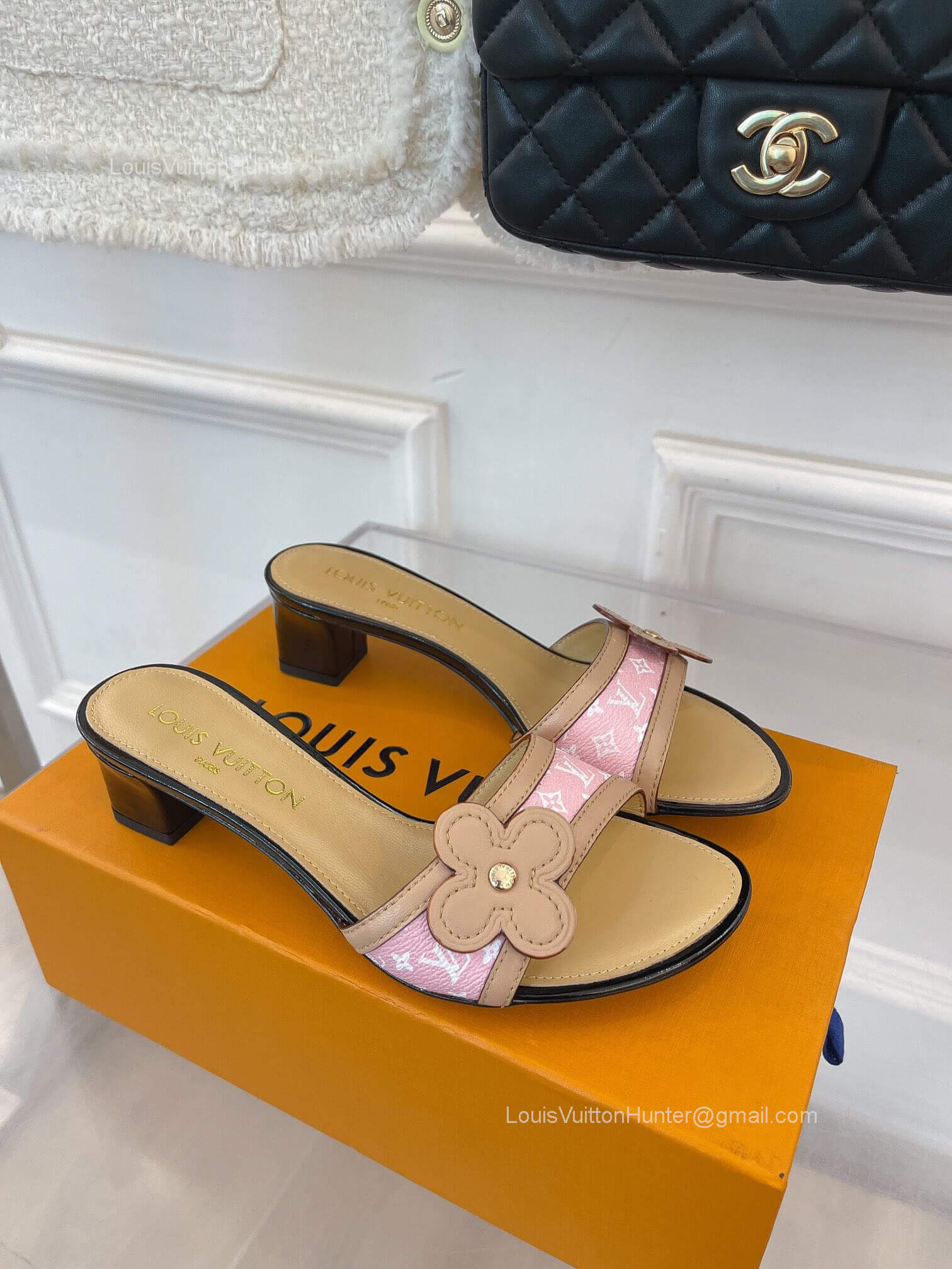 Louis Vuitton Vintage Leather Monogram Flower Slide Sandals in Pink 2281726